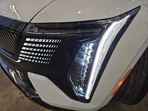 New 2026 Cadillac Escalade IQL Sport 1 w/ LPO, Floor Liner Package image 33