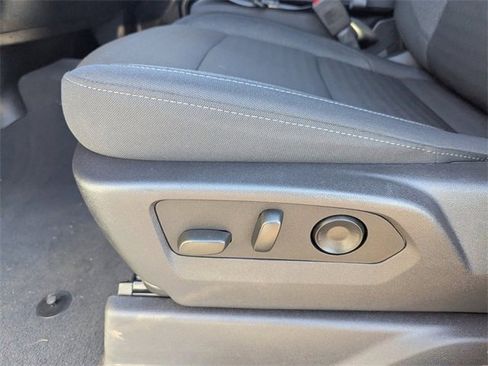 Used 2024 GMC Sierra 1500 SLE image 23