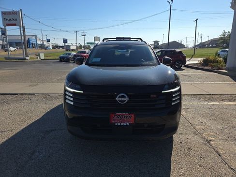 New 2026 Nissan Kicks SR w/ SR Premium Package image 10