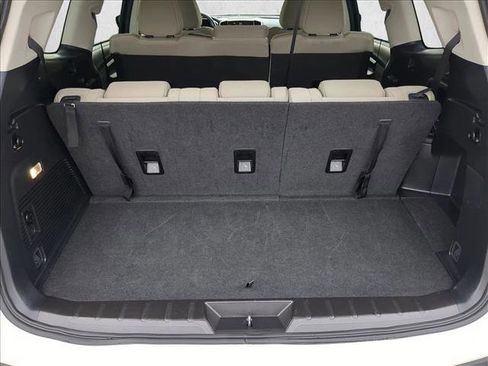 Certified 2025 Subaru Ascent Premium image 6