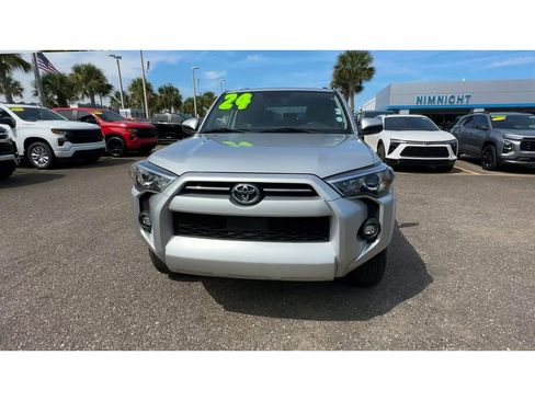 Used 2024 Toyota 4Runner SR5 image 7