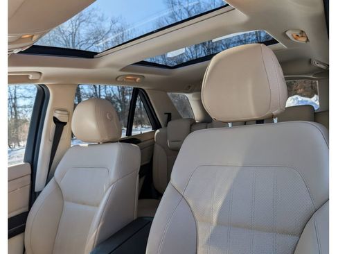 Used 2017 Mercedes-Benz GLE 350 4MATIC w/ Premium 1 Package image 14