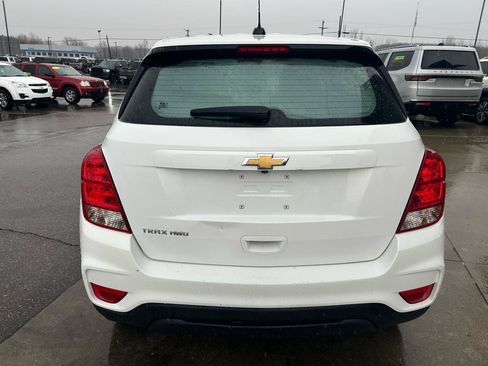 Used 2017 Chevrolet Trax LS image 5