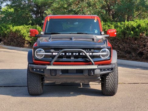 Used 2023 Ford Bronco Outer Banks w/ Sasquatch Package AWD/4WD image 2