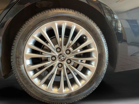 Certified 2022 Toyota Avalon Limited w/ Advanced Safety Package FWD image 40