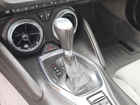 Used 2018 Chevrolet Camaro SS image 12