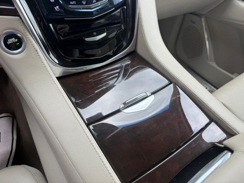 Used 2016 Cadillac Escalade ESV Premium AWD/4WD image 34
