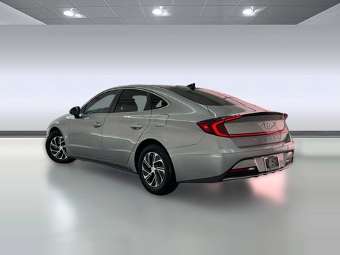 Used 2022 Hyundai Sonata Blue w/ Cargo Package FWD image 3