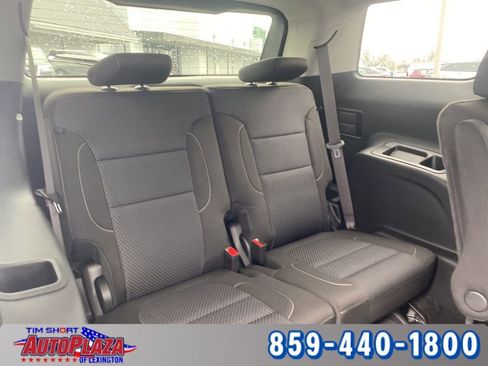 Used 2023 GMC Acadia SLE w/ Driver Convenience Package image 24