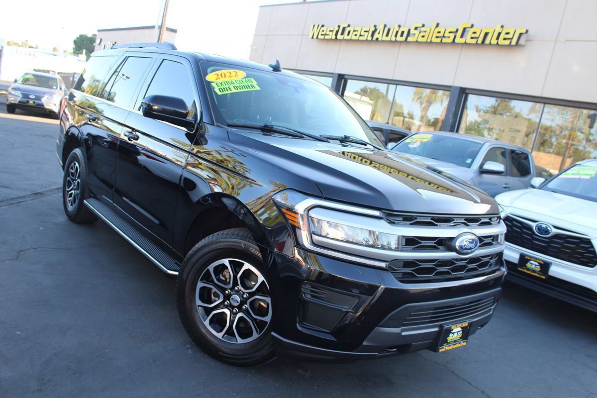 Used 2022 Ford Expedition XLT AWD/4WD image 44