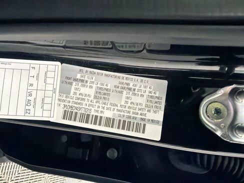 Used 2025 MAZDA CX-30 AWD 2.5 S w/ Preferred Package image 34