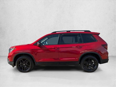 Certified 2025 Honda Passport Black Edition image 9