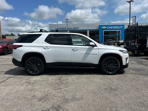 Used 2023 Chevrolet Traverse RS w/ LPO, 'HIT The Road' Package FWD image 2