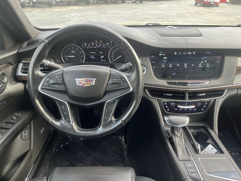 Used 2018 Cadillac CT6 Luxury AWD/4WD image 17