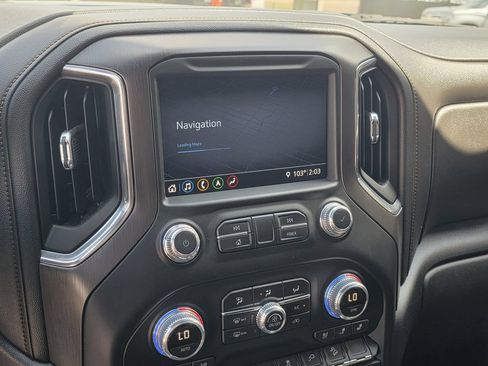 Used 2019 GMC Sierra 1500 AT4 w/ AT4 Premium Package AWD/4WD image 17