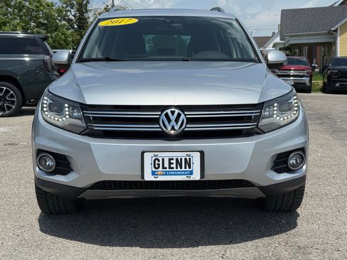 Used 2017 Volkswagen Tiguan SEL AWD/4WD image 11