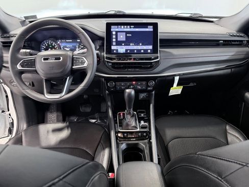 Used 2024 Jeep Compass Trailhawk image 21