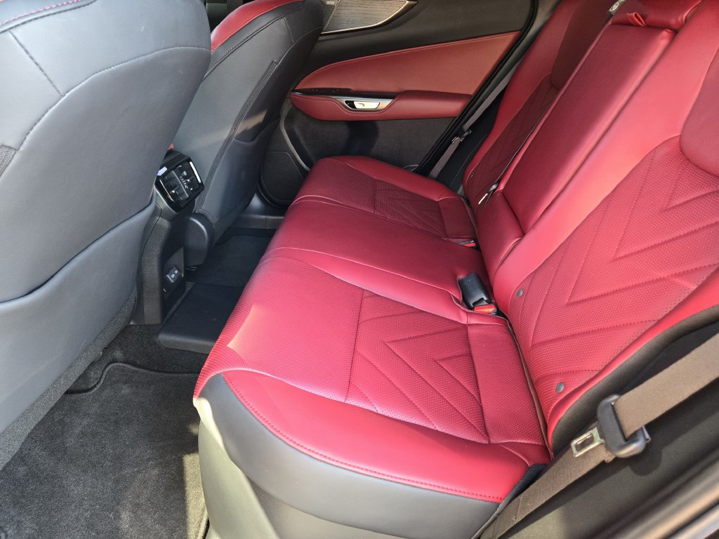 Certified 2025 Lexus NX 450h+ AWD w/ Towing Package (2000 Lbs) image 29