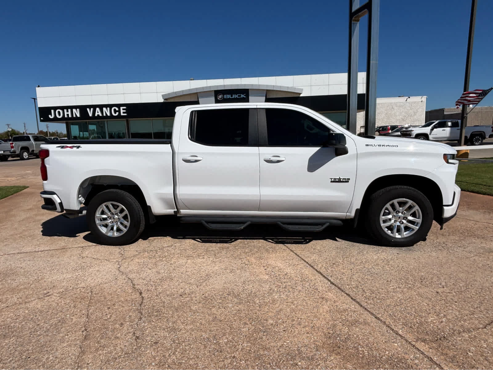 Used 2020 Chevrolet Silverado 1500 RST w/ Texas Edition AWD/4WD image 8