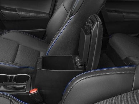 Used 2018 Toyota Corolla SE w/ SE Premium Package FWD image 37