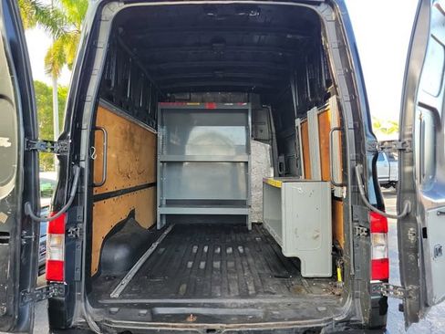 Used 2016 Nissan NV 2500 SV RWD image 5