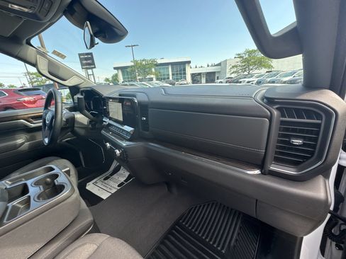 Used 2023 GMC Sierra 1500 Elevation AWD/4WD image 28