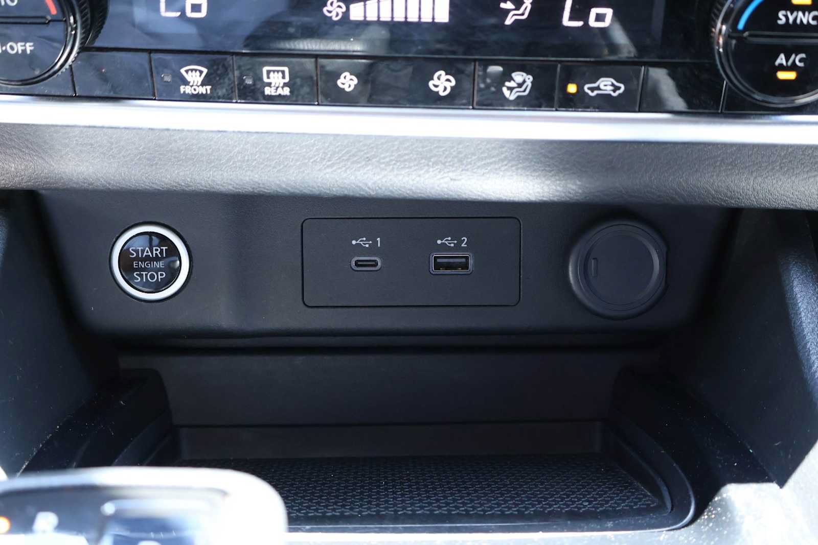 Used 2021 Nissan Rogue SV FWD image 27