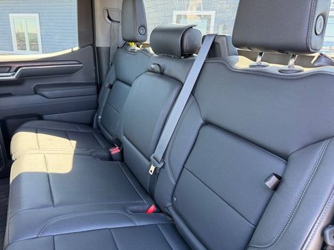 Used 2022 GMC Sierra 1500 SLT w/ SLT Convenience Package AWD/4WD image 25