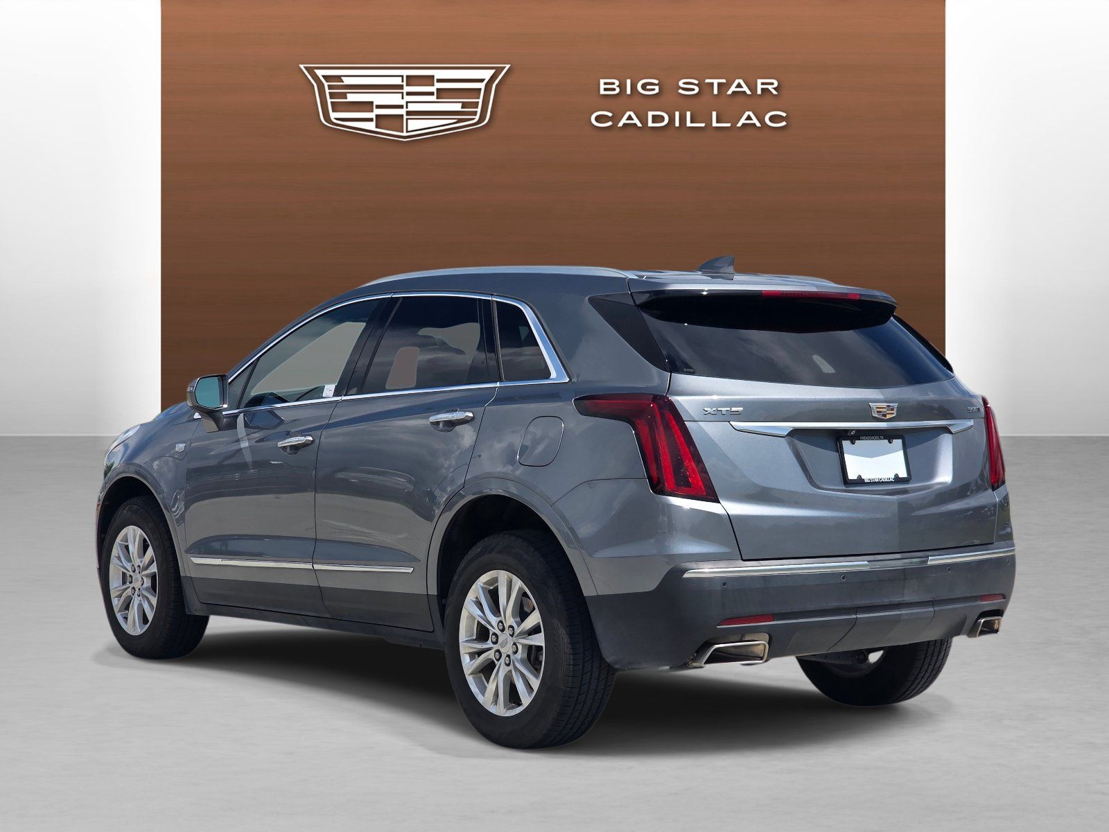 Used 2020 Cadillac XT5 Luxury FWD image 3
