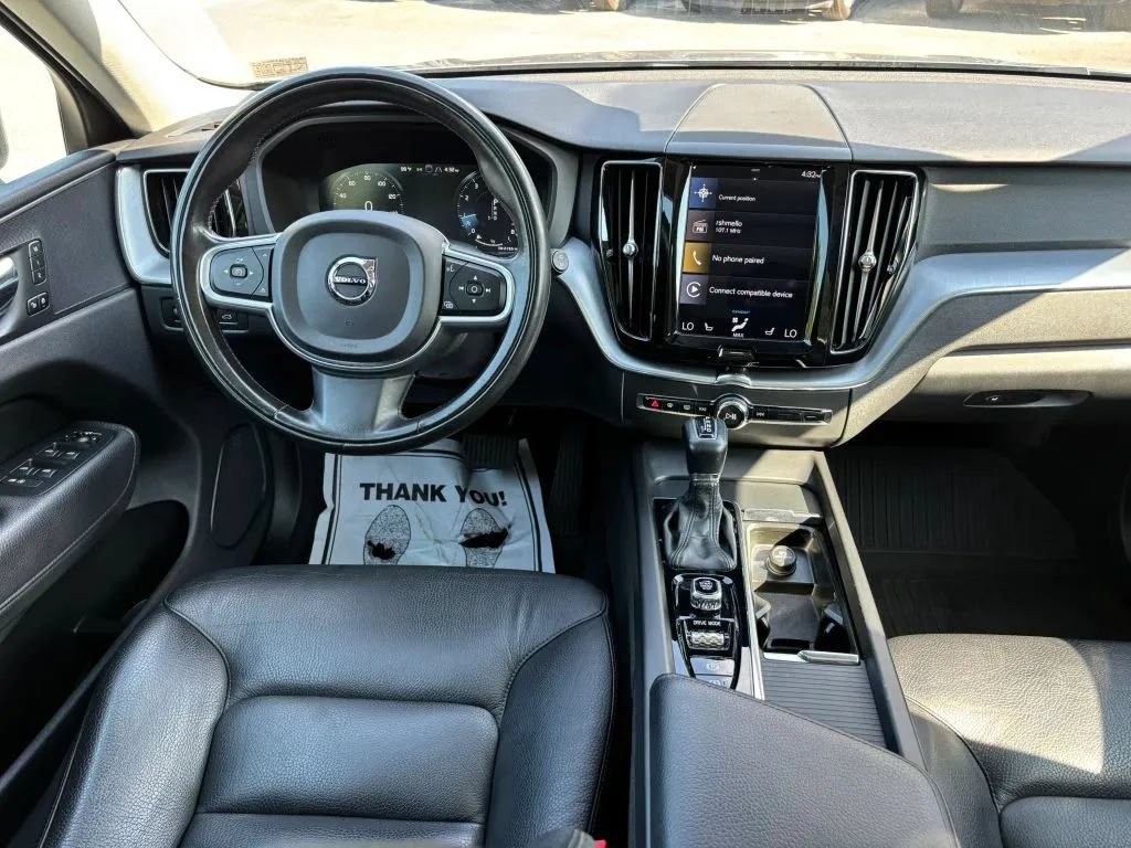 Used 2020 Volvo XC60 T5 Momentum w/ Protection Package Premier AWD/4WD image 21