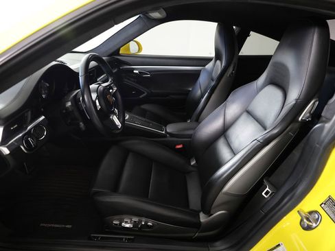Used 2018 Porsche 911 Carrera S image 13