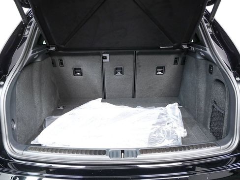 New 2026 Porsche Macan S image 32