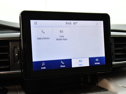 Used 2023 Ford Explorer XLT w/ Equipment Group 202A AWD/4WD image 31