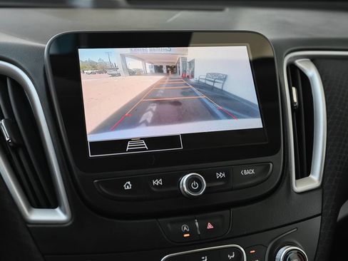 Used 2023 Chevrolet Malibu LT FWD image 33