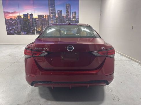 Used 2022 Nissan Sentra SV w/ SV Premium Package image 7
