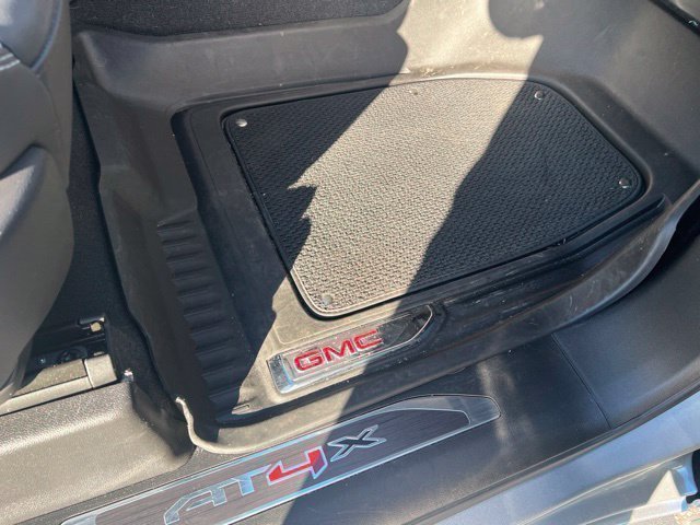 Used 2025 GMC Sierra 1500 AT4X AWD/4WD image 19