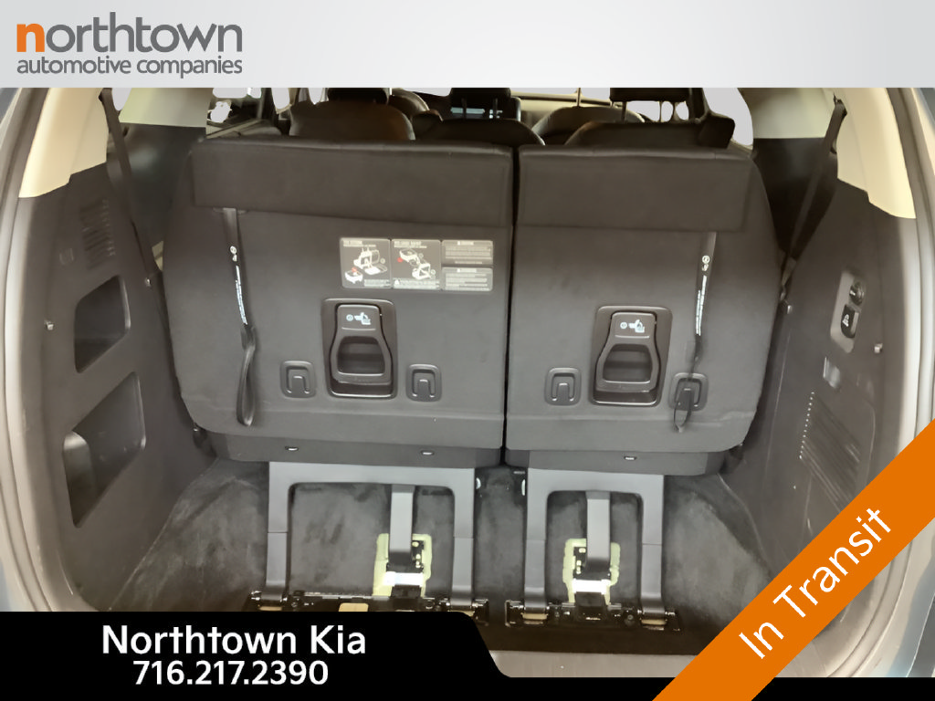 Certified 2023 Kia Carnival SX FWD image 24