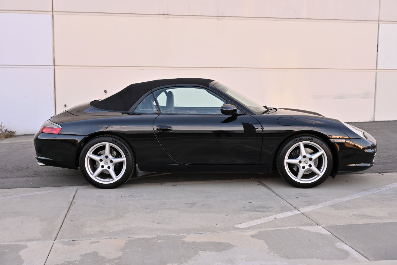 Used 2004 Porsche 911 Cabriolet image 12