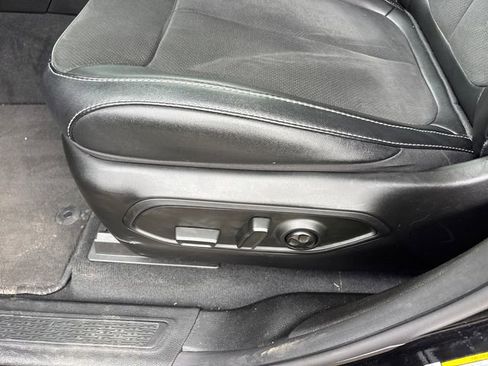 Used 2024 Jeep Grand Cherokee Altitude RWD image 7