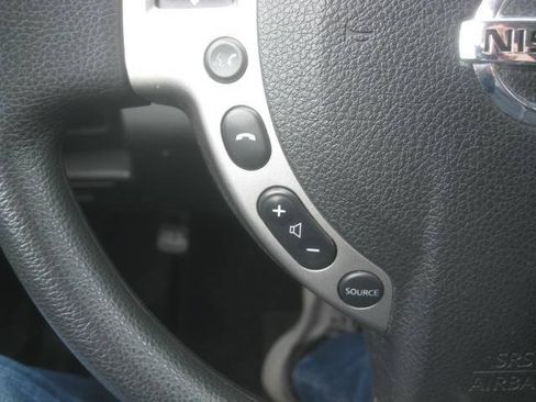 Used 2014 Nissan Rogue S w/ Convenience Package AWD/4WD image 27