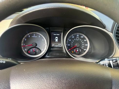 Used 2015 Hyundai Santa Fe Sport AWD/4WD image 14