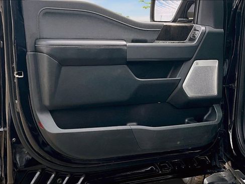 Used 2021 Ford F150 Lariat w/ Equipment Group 502A High image 23