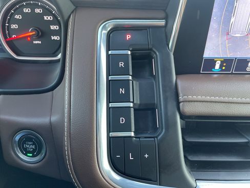 Used 2021 Chevrolet Tahoe High Country w/ Premium Package image 31