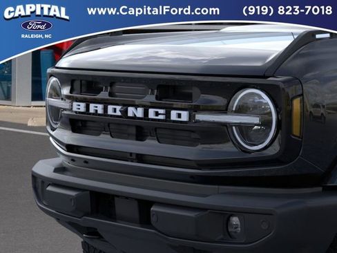 New 2025 Ford Bronco Outer Banks AWD/4WD image 19