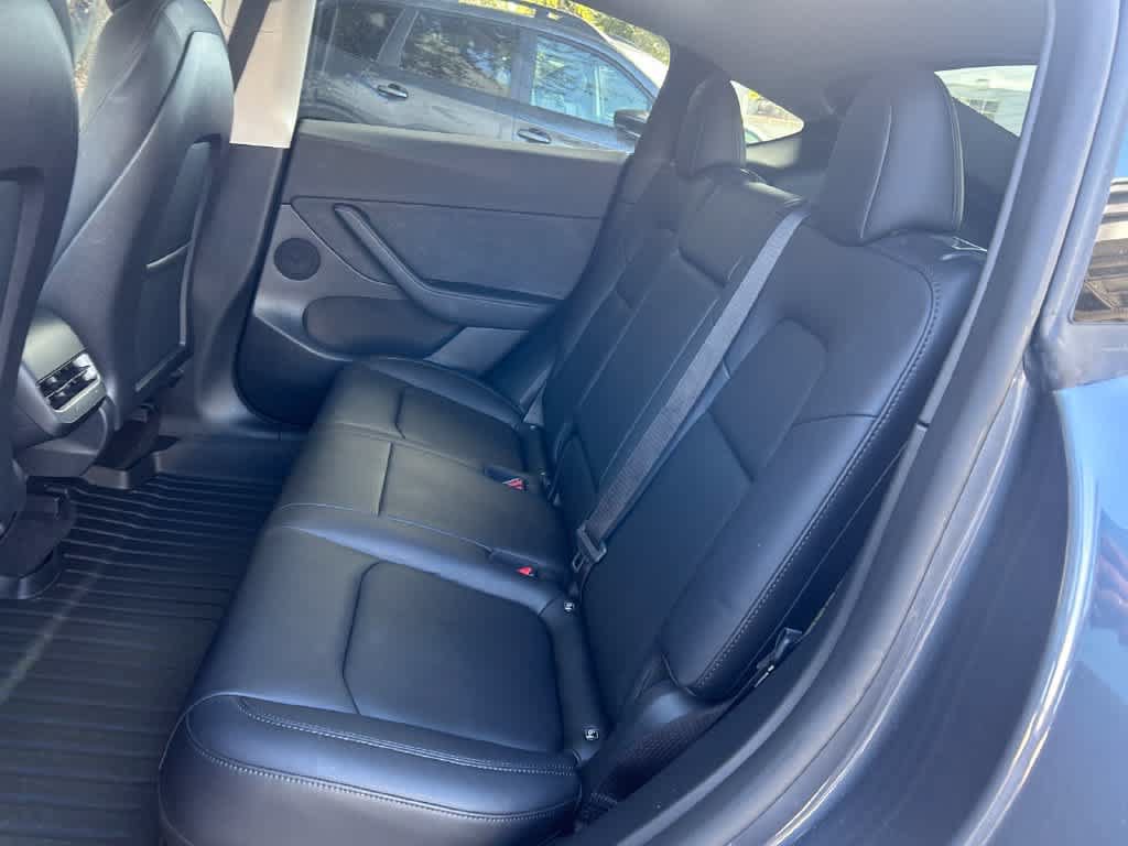 Used 2022 Tesla Model Y Long Range AWD/4WD image 15