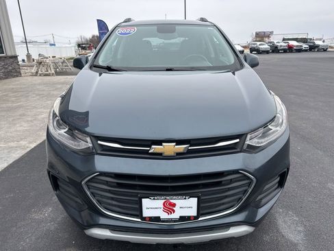 Used 2022 Chevrolet Trax LT image 3