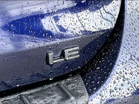 Used 2022 Toyota Highlander LE FWD image 10