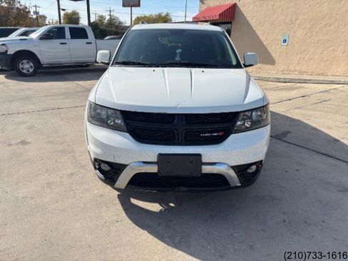 Used 2017 Dodge Journey Crossroad image 2