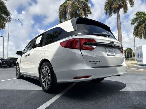 Certified 2024 Honda Odyssey EX-L image 18