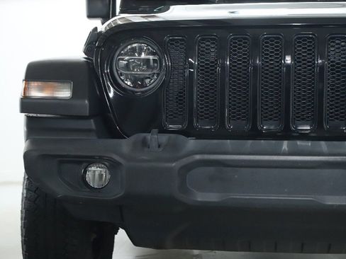 Used 2020 Jeep Wrangler Unlimited Sport image 6
